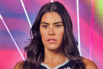 Everybody Had The Same Reaction To Kelsey Plum “Sweatin’ It Out” In Jaw-Dropping Workout Outfit /d